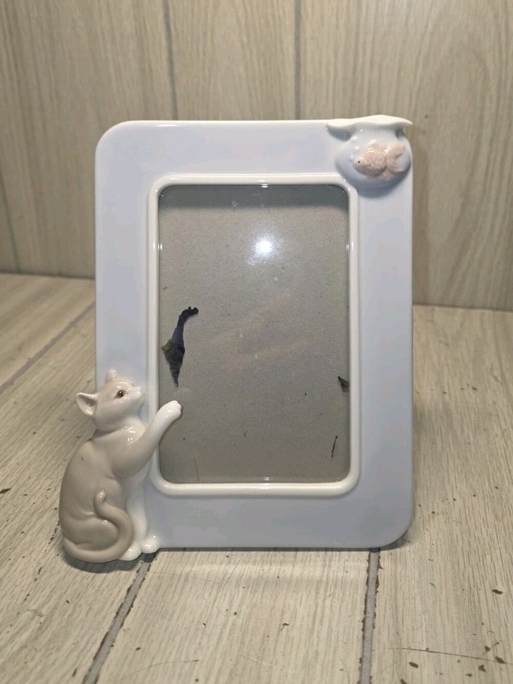 Vtg 3D Cat With Fish Bowl Porcelain Photo Frame 4" x 6" Picture Easel Kitten